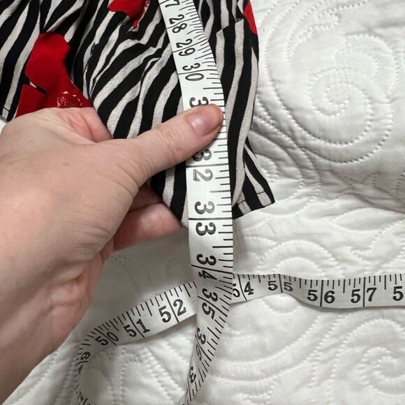 Madewell Ruffle-Wrap Dress in Candied
Orchids Medium 10 - Picture 11 of 13